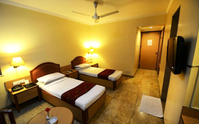 Hotel The Samrat