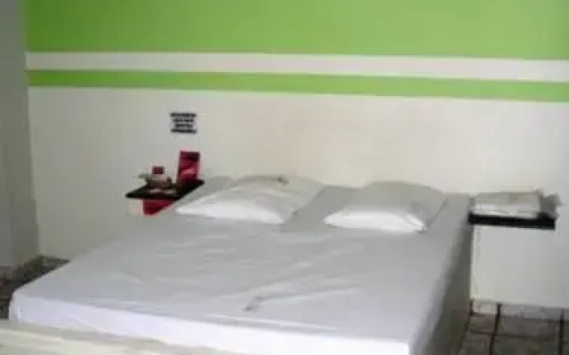 New Fox Hotel