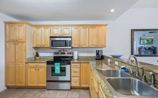 Beachfront Bliss: St. Augustine 2BD Luxury