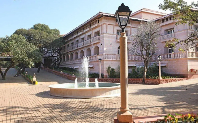 Evershine Resort & Spa