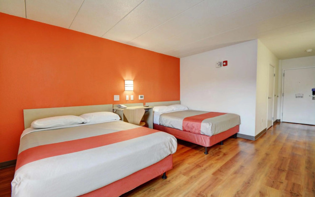 Motel 6 Seekonk, MA - Providence East