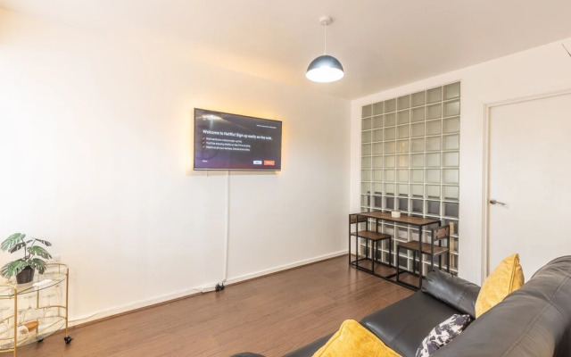 Modern 3 bed Apartment