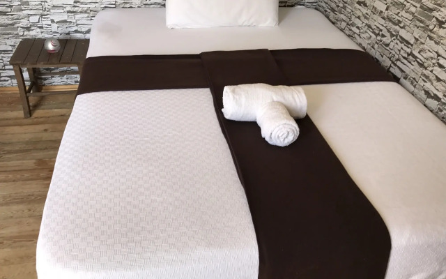 Ayanya Beach & Bistro Bungalows