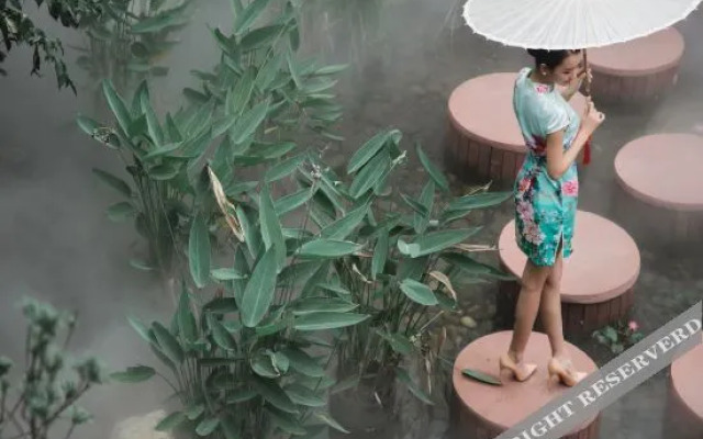 The Jade House · Hongjin