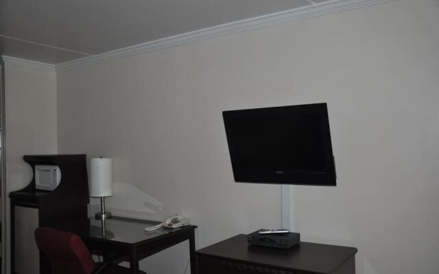 Budget Inn