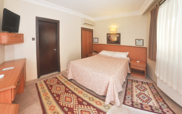 Ranax Hotel