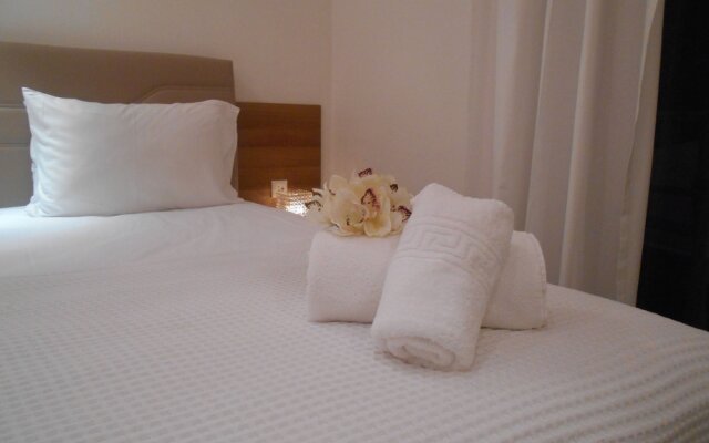 Kinira Beach Hotel
