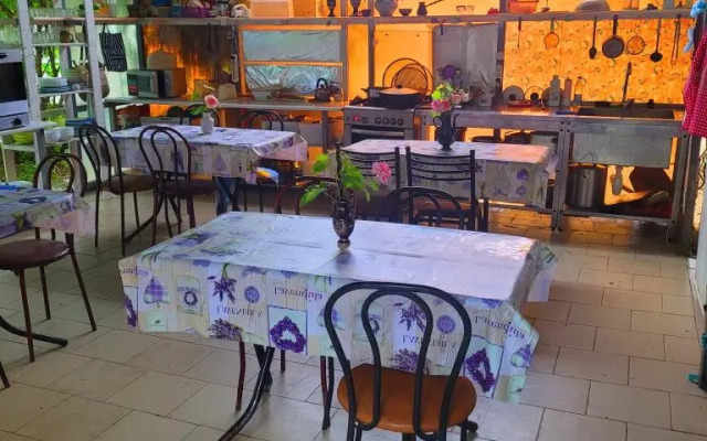 Guest House Pesok i More