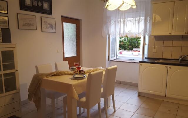 Top Spot Guesthouse - Adults Only