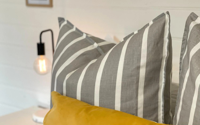 Blue Duck Cottage Village Comfort with Fireplace – Guest Rooms – Tenterfield