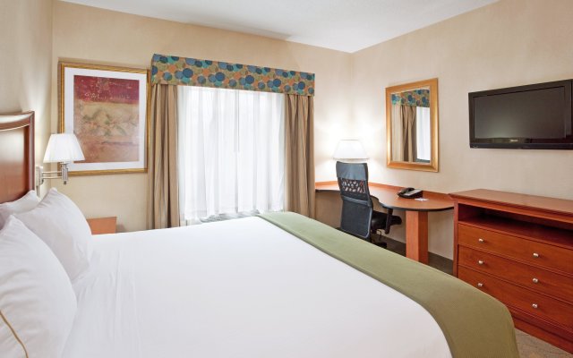 Holiday Inn Express Hotel & Suites Auburn Hills, an IHG Hotel
