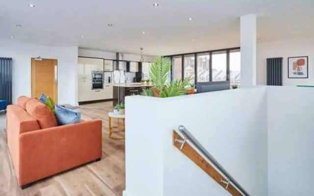Host Stay The Knight Street Penthouse I