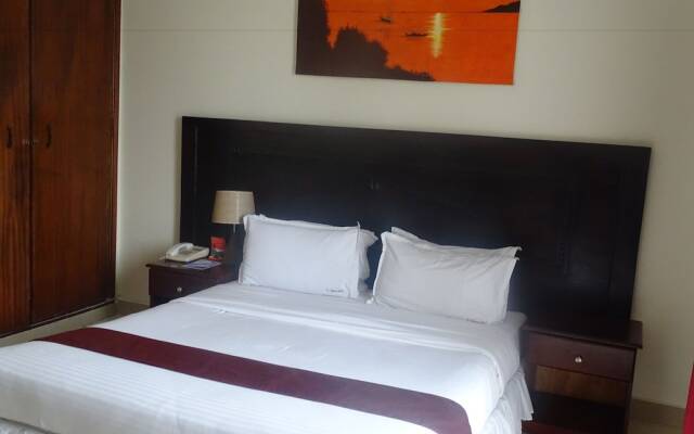 Fairway Hotel & Spa Hotel