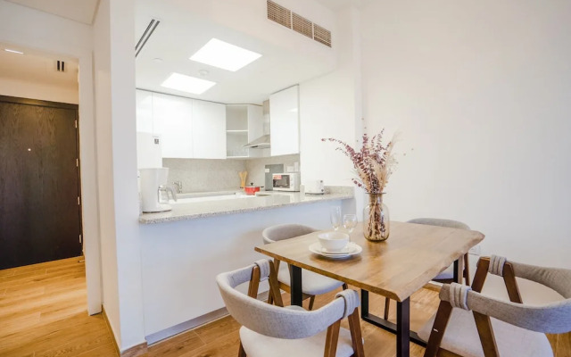 Nasma Luxury Stays - AYA Building