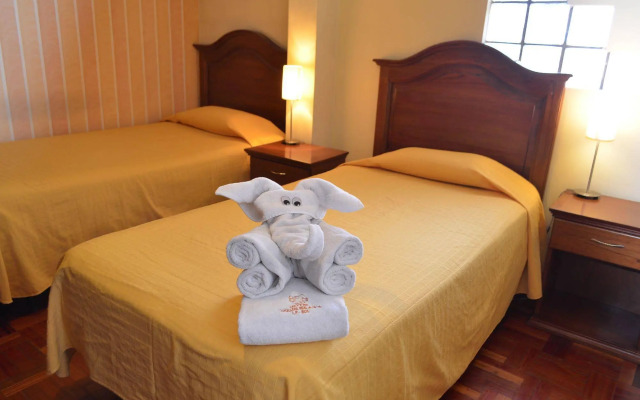 Hotel Cordillera Real
