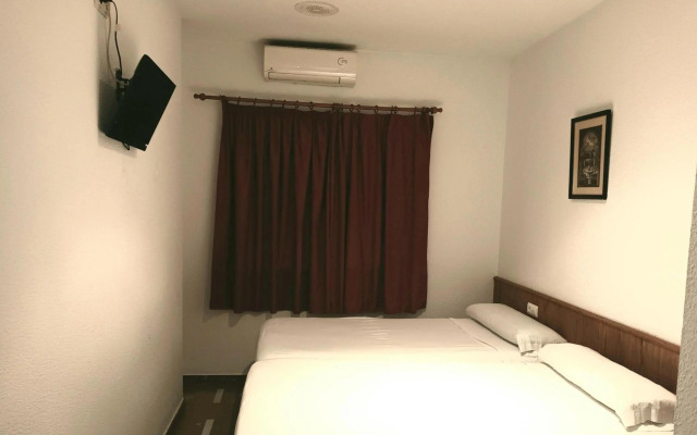 Las Yucas Tradición S.L.