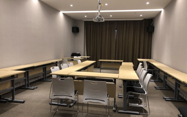 Ibis Styles Nanjing Dongqi Road Hotel