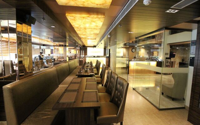 Hotel Golden Grand