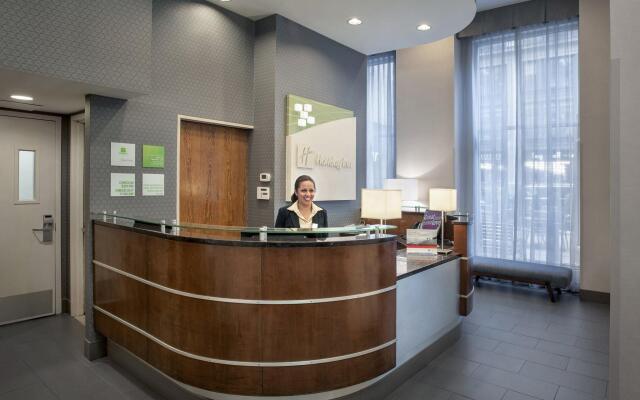 Holiday Inn Manhattan 6th Ave - Chelsea by IHG