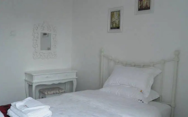 Shengang Apartment (Taikoo Shing Branch)