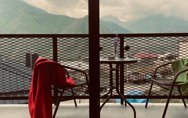 Kazbegi Stylish Apartment