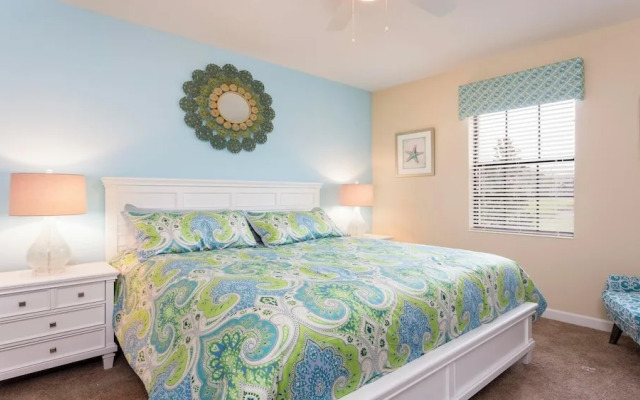 Opulent Villa, 10 Min to Disney, Pool & Spa