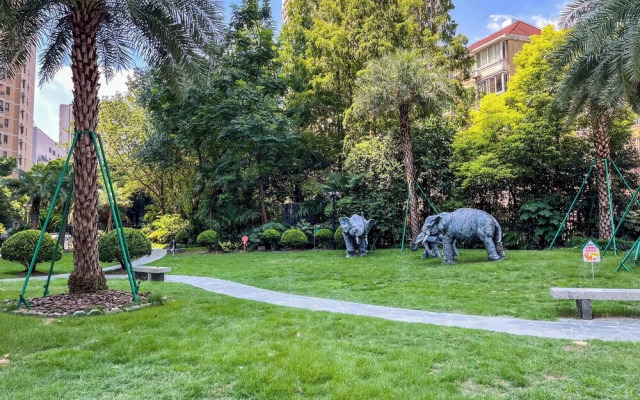 Tyms Bright 2BR 1BA Suite Xujiahui