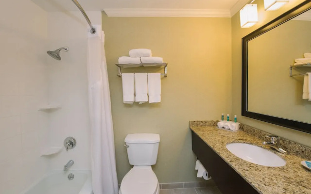 Holiday Inn Express Merrimack