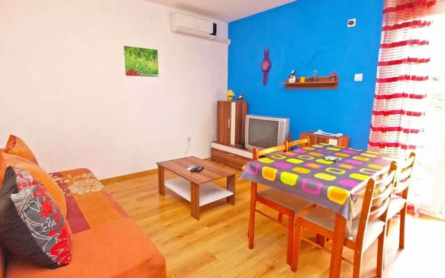 Apartments Arsen 928