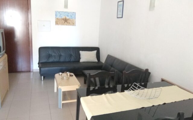Apartment With one Bedroom in Portimão, With Wonderful City View and Enclosed Garden - 350 m From the Beach