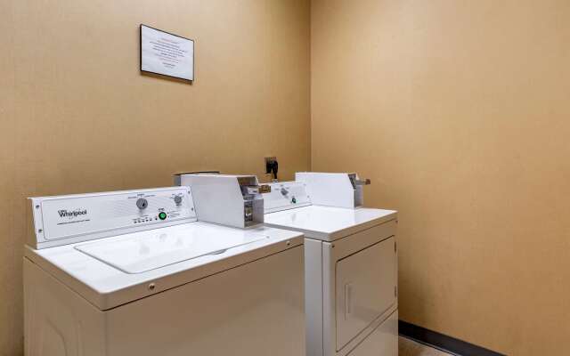 Comfort Suites Airport South