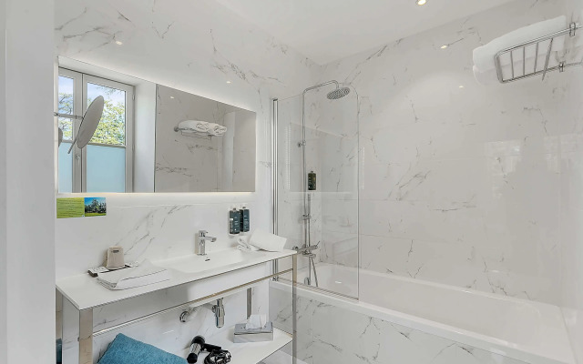Best Western Premier Le Domaine de Montjoie