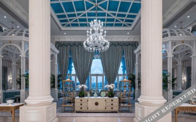 Lvcheng Taohuayuan Huanglong Hotel