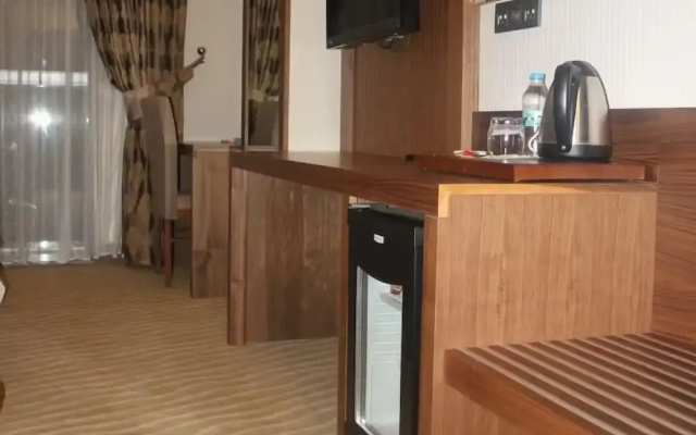 YZE Pirlanta Hotel