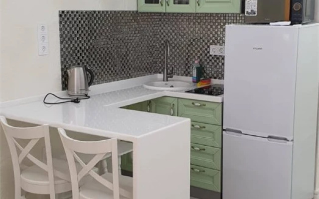 Апартаменты на Учительской 9 с видом на море