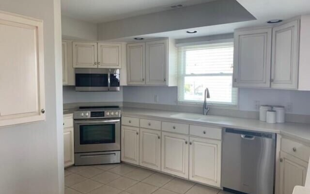 Quick Getaway - 4 Br Home