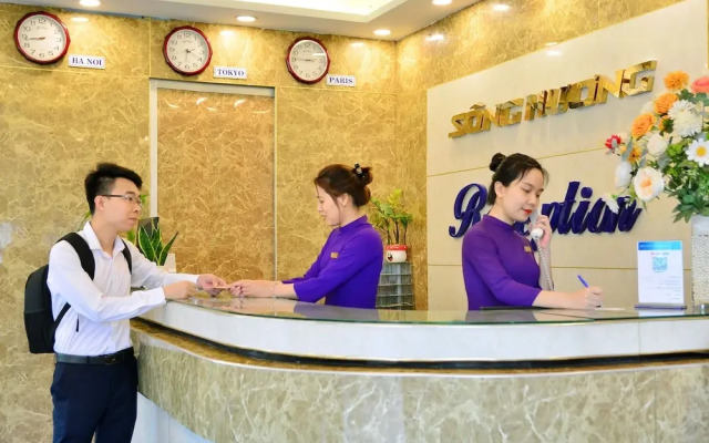 Song Huong Hue Hotel