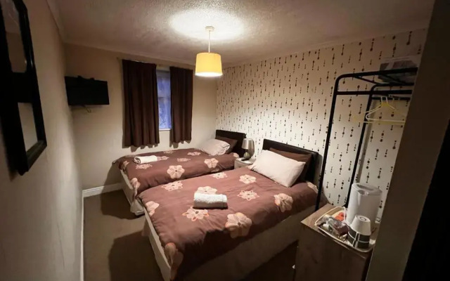 Lynton Hotel