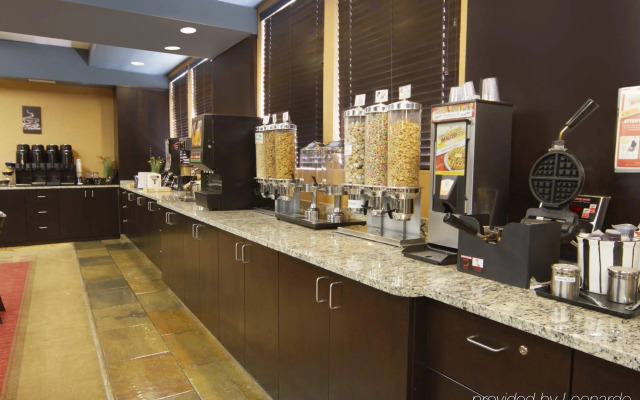 Best Western Bonnyville Inn & Suites