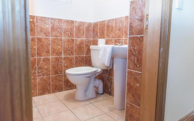 Duncarbury Heights - 4 Bedroom Detached House