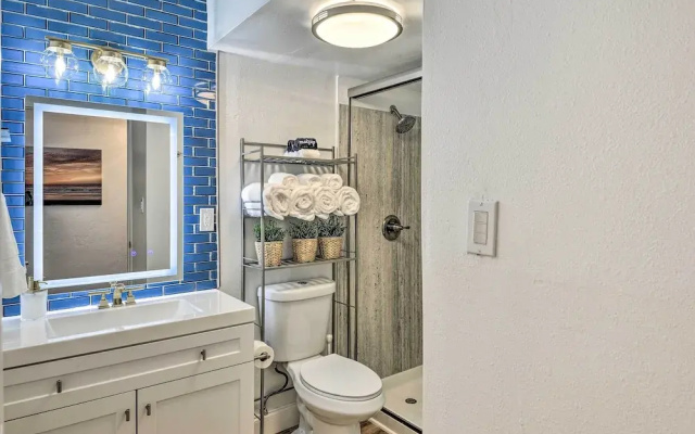 Oceanfront, Fourth-floor Condo on Daytona Beach!