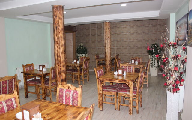 Reydel Hotel