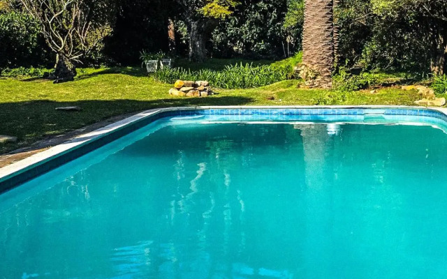 19 Glenhof Road House