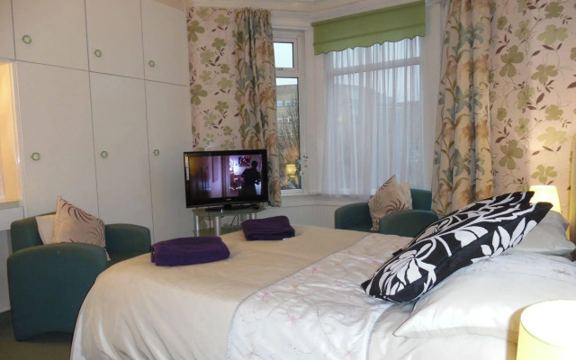 Kirk Lea Guest House
