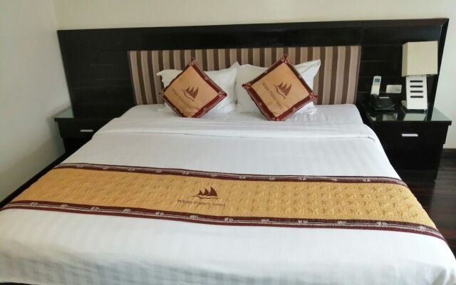 White Palace Thai Binh Hotel 1