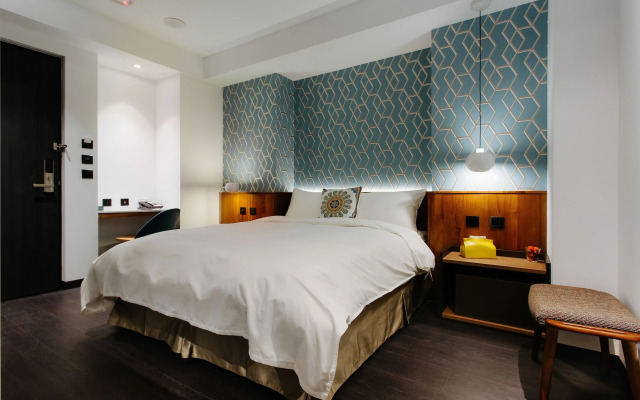 CHECK inn Taichung Zhongshan