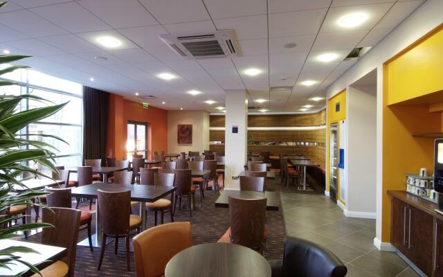 Holiday Inn Express Slough by IHG