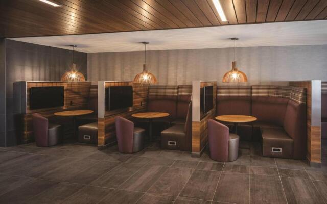 Courtyard by Marriott Denver Aurora