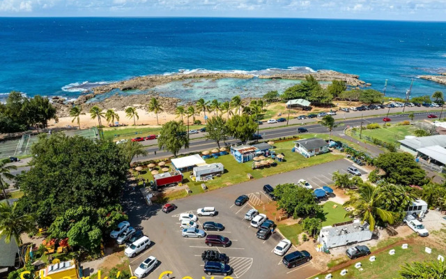 Kuic146w 1 Bedroom Condo by RedAwning