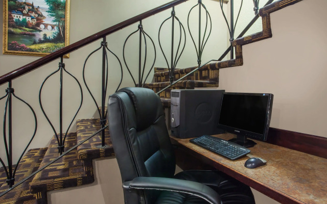 Super 8 by Wyndham Castlegar BC